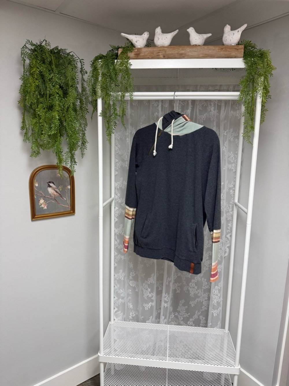 Ampersand & Avenue Doublehood Sweatshirt | 
Beach Daze Pattern | Size Large